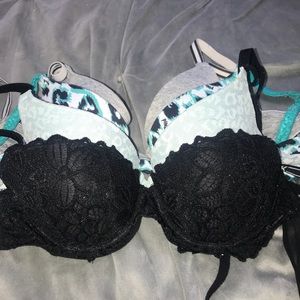 Bundle of 4 Victoria’s Secret Bra